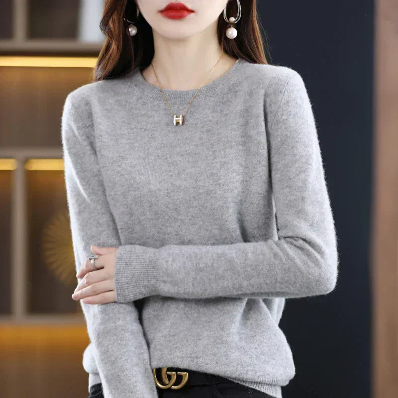 Elegant Cashmere Sweater | Women's Classic Crew Neck with Luxurious Softness | Ideal for Everyday Wear