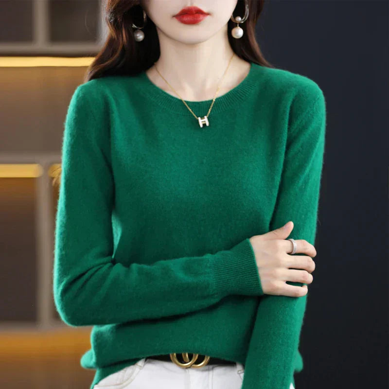 Elegant Cashmere Sweater | Women's Classic Crew Neck with Luxurious Softness | Ideal for Everyday Wear