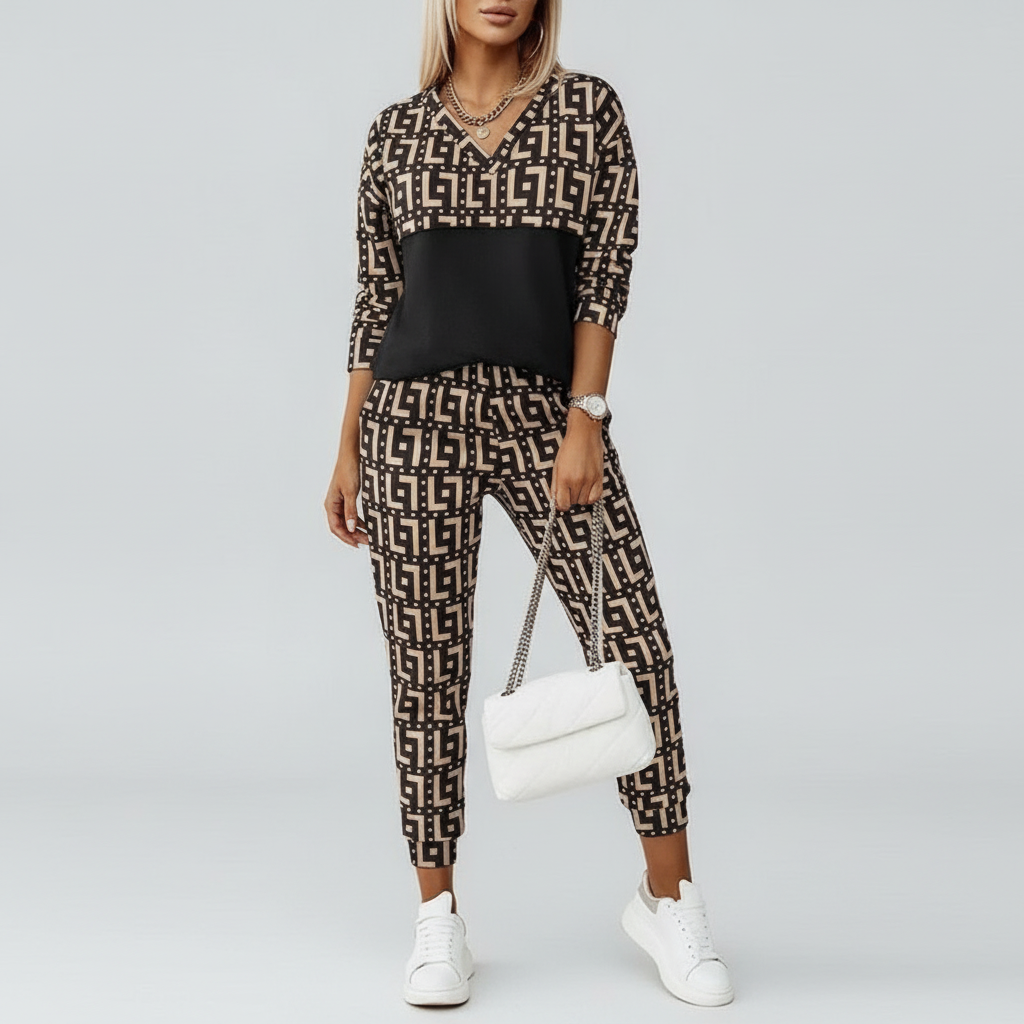 Women's Tracksuit Set with Full-Zip Jacket & Custom Fit Pants | Stylish Jogging Suit for Active Lifestyle